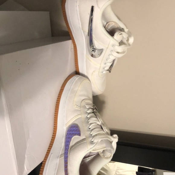 Travis Scott af1 low come with Accessories and box - Picture 7 of 7
